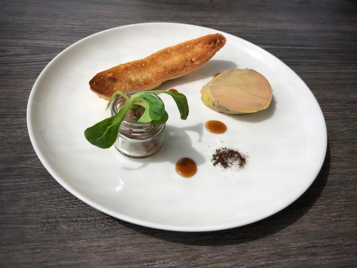 Logis Hotel & Restaurant Les Mouettes - Larmor Plage, Proche De Lorient ภายนอก รูปภาพ