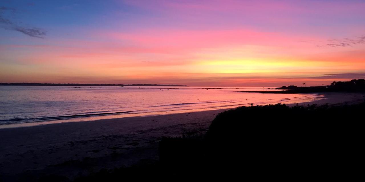 Logis Hotel & Restaurant Les Mouettes - Larmor Plage, Proche De Lorient ภายนอก รูปภาพ