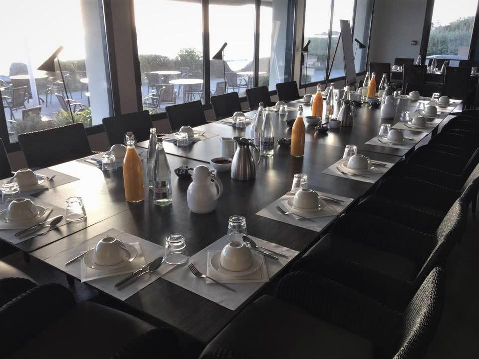 Logis Hotel & Restaurant Les Mouettes - Larmor Plage, Proche De Lorient ภายนอก รูปภาพ