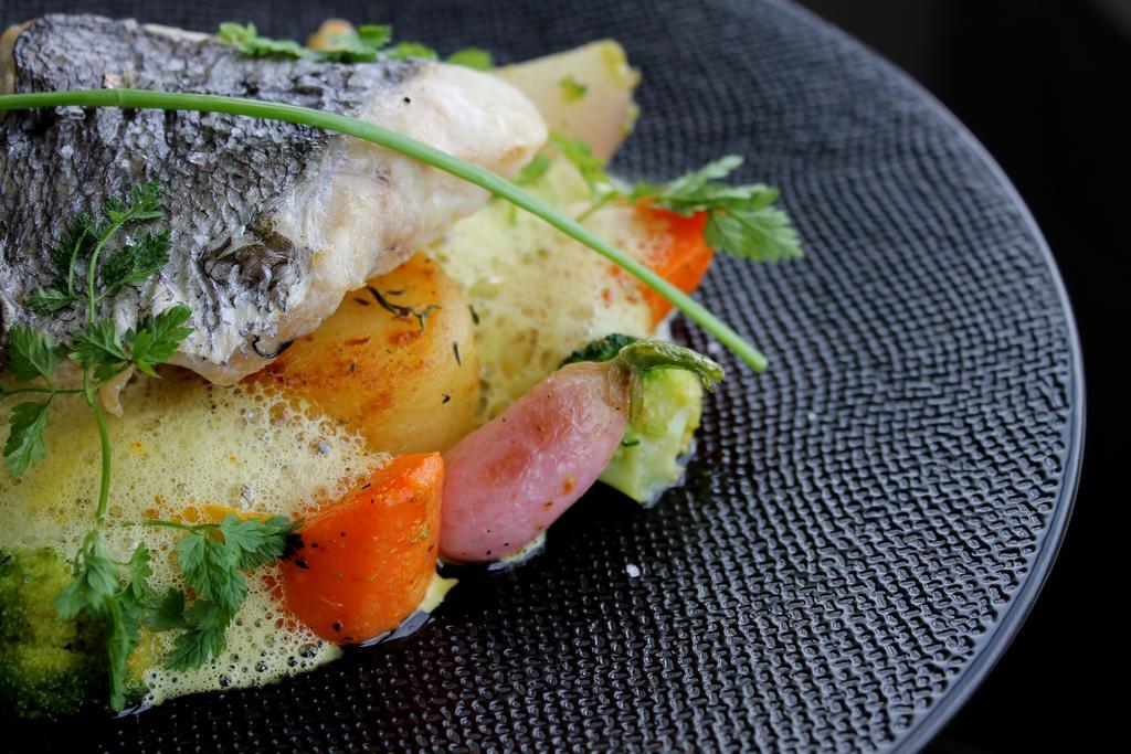 Logis Hotel & Restaurant Les Mouettes - Larmor Plage, Proche De Lorient ภายนอก รูปภาพ